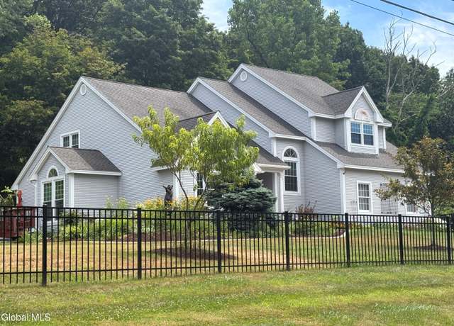 Property at 4 Cranston Rd, Troy, NY 12180, 4 beds, 2.5 baths