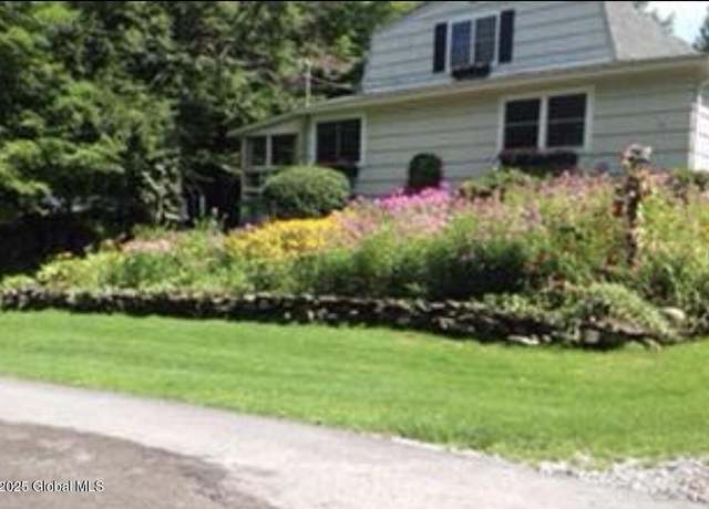 Property at 13 Ko Ko Ln, East Berne, NY 12059, 4 beds, 2 baths