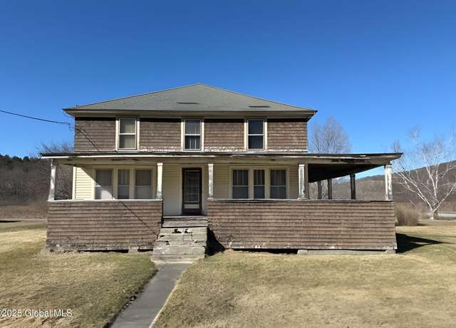 Property at 3-5 Farmers Inn Rd, Hoosick Falls, NY 12090, 4 beds, 2 baths