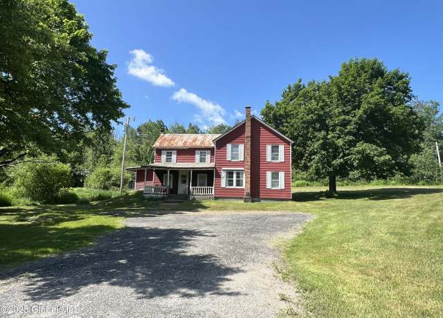 Property at 2140 Ny-8, Johnsburg, NY 12843, 5 beds, 3 baths