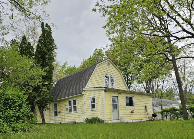 Property at 1392 Dunnsville Rd, Schenectady, NY 12306, 1 bed, 1 bath