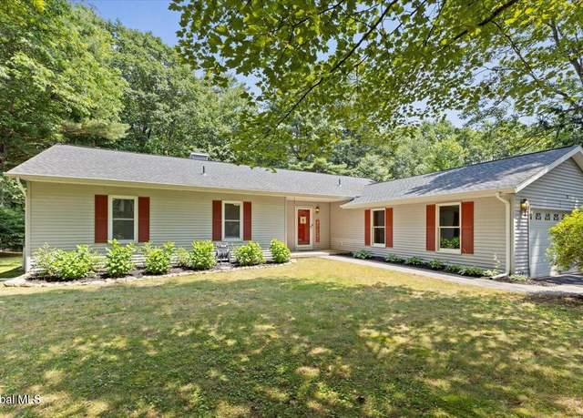 Property at 8 Stonewall Ln, Greenfield Center, NY 12833, 3 beds, 2.5 baths