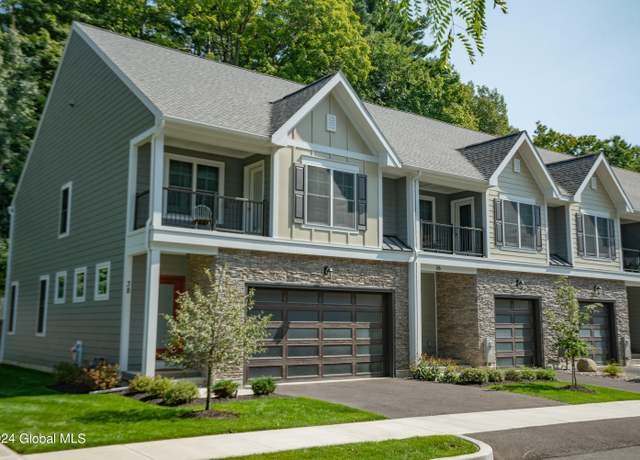 Property at 44 Landon Ln, Ballston Spa, NY 12020, 3 beds, 2.5 baths