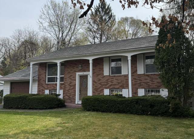 Property at 4 W Circular Ct, Saratoga Springs, NY 12866, 4 beds, 2.5 baths