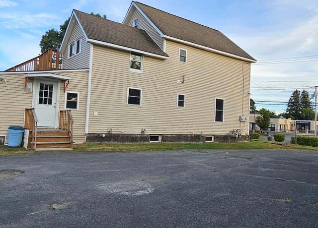 Property at 363 Troy-schenectady Rd #1, Latham, NY 12110, 3 beds, 2 baths