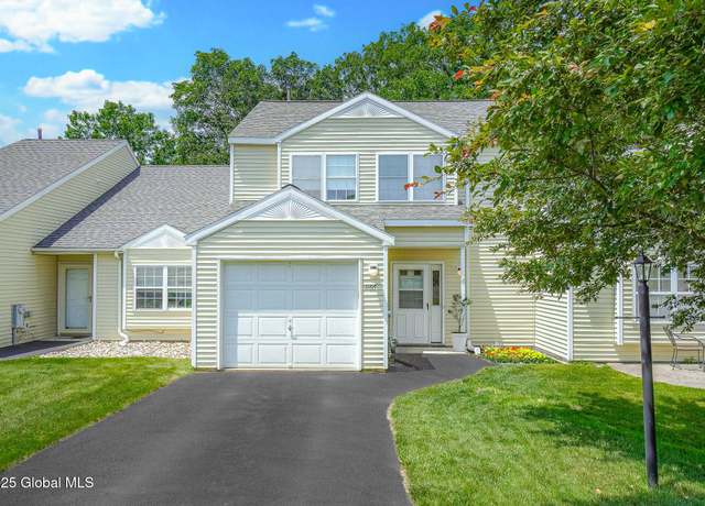 Property at 1166 Spearhead Dr, Schenectady, NY 12302, 3 beds, 2.5 baths