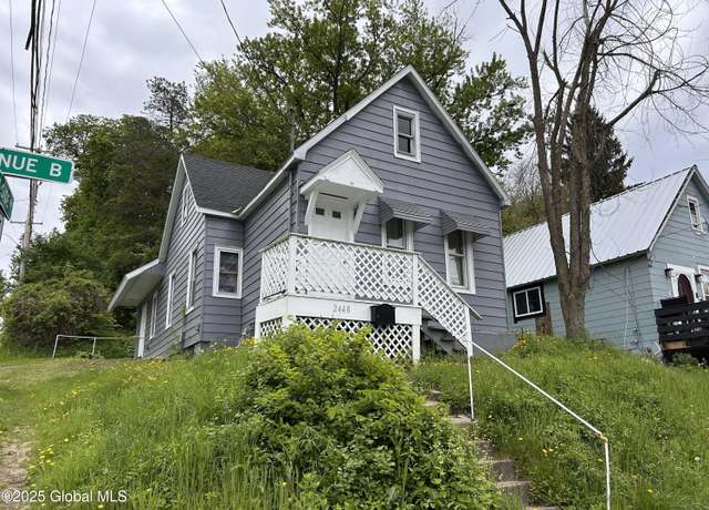 Property at 2448 Avenue B, Schenectady, NY 12308, 3 beds, 1 bath
