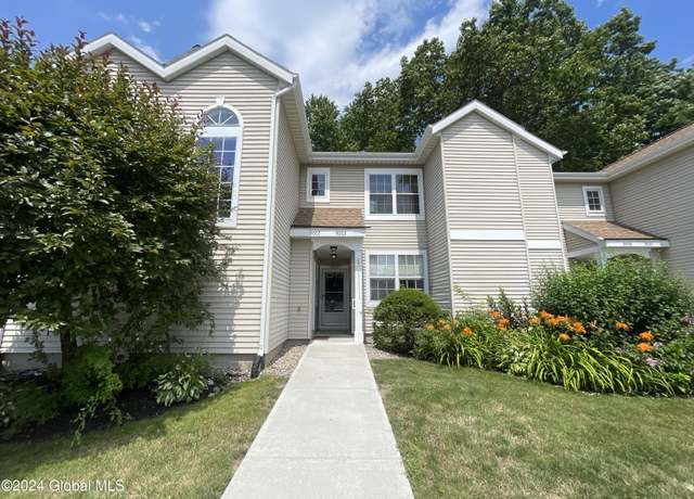 Property at 5002 Forest Point Dr, Clifton Park, NY 12065, 2 beds, 2 baths