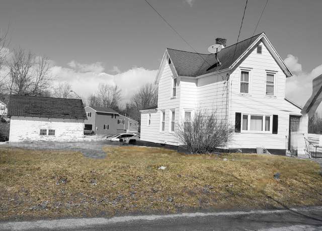 Property at 8 Broadway, Amsterdam, NY 12010, 3 beds, 1 bath
