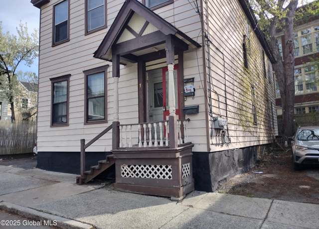 Property at 1 Ingersoll Ave, Schenectady, NY 12305, 6 beds, 3 baths