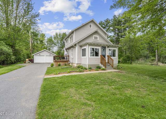 Property at 109 Wood Rd, Ballston Spa, NY 12020, 2 beds, 1.5 baths