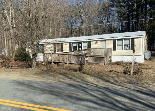 Property at 48 Comstock Rd, Corinth, NY 12822, 3 beds, 1.5 baths