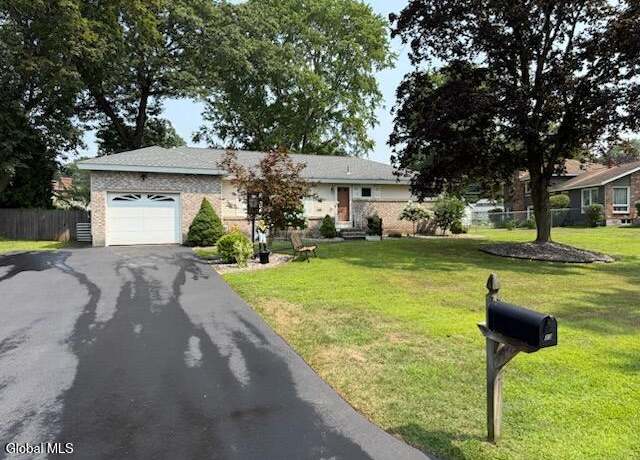 Property at 33 Sunset Blvd, Albany, NY 12205, 2 beds, 1.5 baths