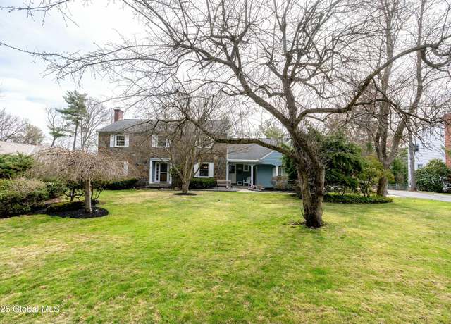 Property at 1366 Rosehill Blvd, Niskayuna, NY 12309, 4 beds, 4.5 baths