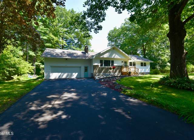 Property at 46 Pine Grove Ave, Ballston Spa, NY 12020, 4 beds, 2 baths