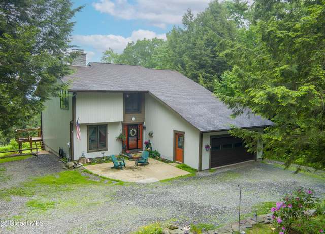 Property at 66 Schaeffer Rd, Petersburgh, NY 12138, 3 beds, 3.5 baths