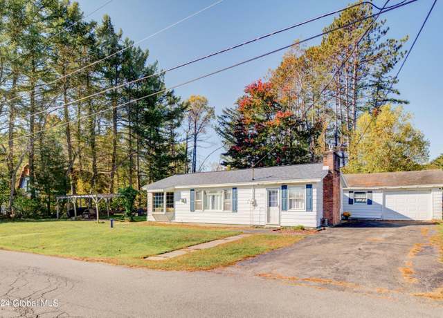 Property at 190 Priddle Point Rd, Gloversville, NY 12078, 3 beds, 2 baths