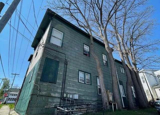 Property at 17 E State St, Johnstown, NY 12095, 10 beds, 5 baths