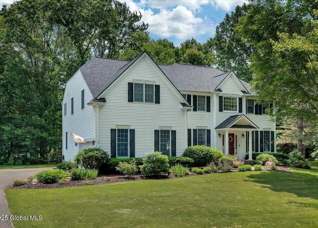 Property at 26 Nadler Rd, Clifton Park, NY 12065, 4 beds, 2.5 baths