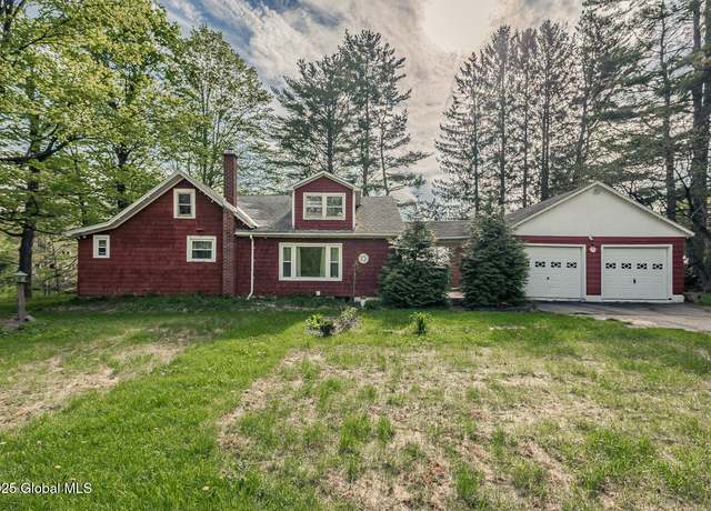Property at 5518 Crooked St, Galway, NY 12074, 5 beds, 1 bath