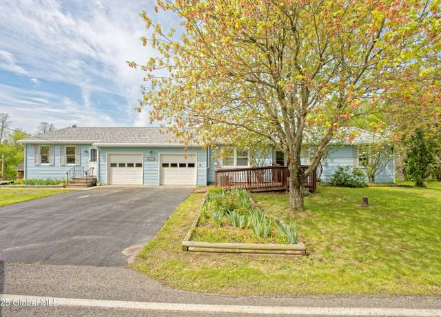 Property at 6215 Hawes Rd, Altamont, NY 12009, 6 beds, 2 baths