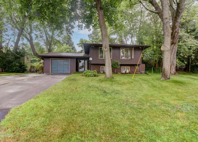 Property at 5 Wendfair Ter, Albany, NY 12205, 3 beds, 1.5 baths
