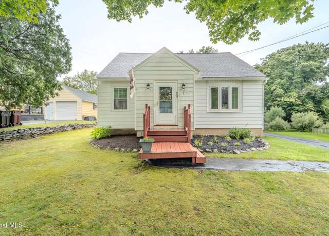 Property at 20 Englehart Dr, Glenville, NY 12302, 4 beds, 2 baths