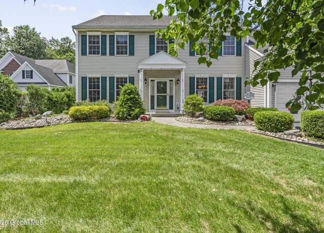 Property at 41 Jean Pl, Schenectady, NY 12303, 5 beds, 3.5 baths