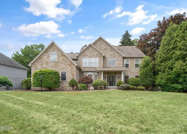 Property at 4 Stoney Heights Ct, Clifton Park, NY 12065, 4 beds, 3.5 baths