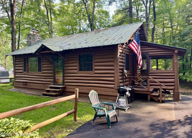 Property at 15 Corinth Pl, Hadley, NY 12835, 2 beds, 1 bath