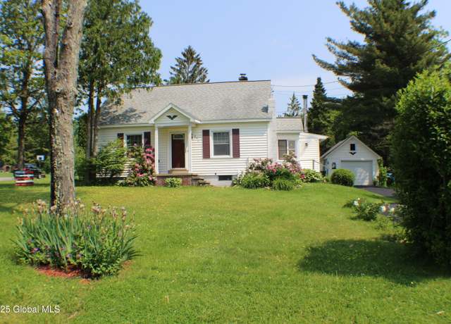 Property at 296 Church Rd, Glenville, NY 12302, 4 beds, 2.5 baths