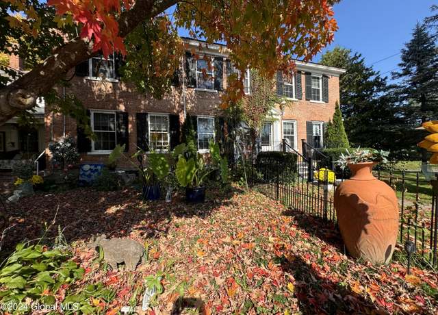 Property at 29 Park Ave, Crown Point, NY 12928, 10 beds, 8.5 baths
