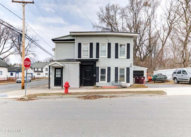 Property at 109 Washington St, Gloversville, NY 12078, 6 beds, 2 baths