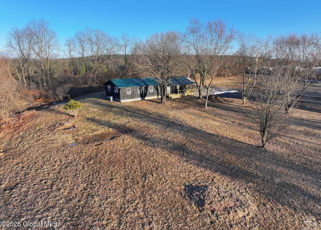 Property at 1418 County Route 51, New Baltimore, NY 12087, 3 beds, 1.5 baths