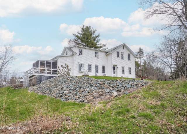 Property at 91 Vosburgh Rd, Averill Park, NY 12018, 3 beds, 1.5 baths
