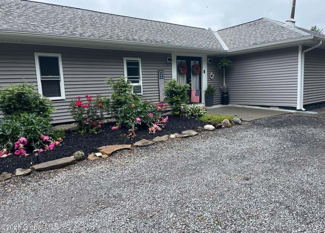 Property at 431 Settles Hill Rd, Altamont, NY 12009, 3 beds, 1 bath