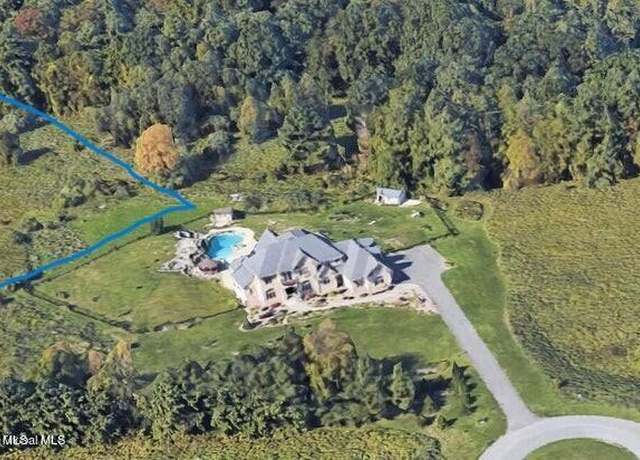 Property at 38 Capricorn Ln, Delmar, NY 12054