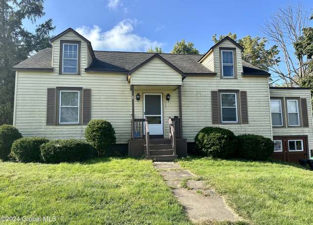 Property at 248 Moyer St, Canajoharie, NY 13317, 3 beds, 1 bath