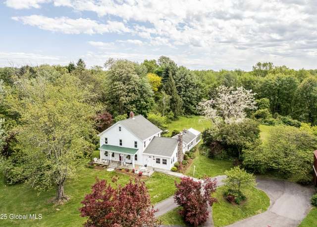 Property at 2295 State Route 32 S, New Paltz, NY 12561, 5 beds, 2.5 baths
