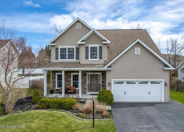 Property at 8 Michael Dr, Mechanicville, NY 12118, 4 beds, 2.5 baths