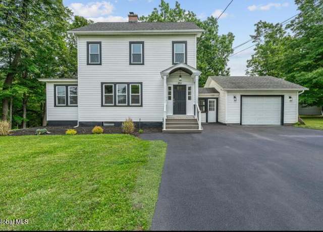 Property at 251 Troy-schenectady Rd, Latham, NY 12110, 5 beds, 2.5 baths
