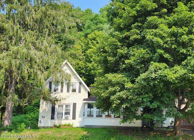 Property at 133 Main St, East Worcester, NY 12064, 3 beds, 1 bath