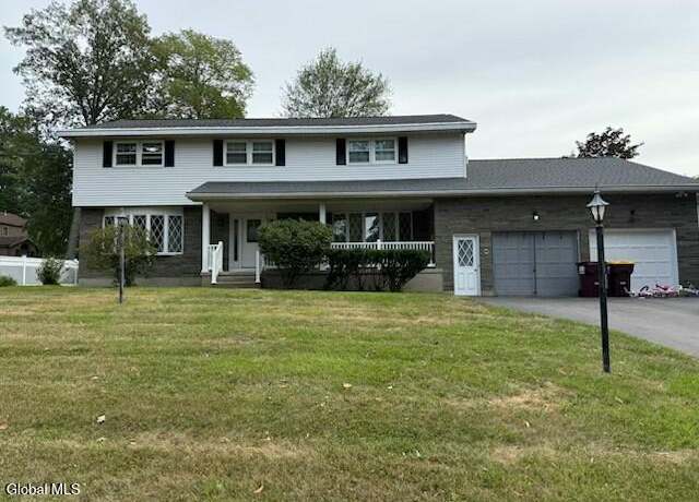 Property at 798 Downing St, Schenectady, NY 12309, 5 beds, 3.5 baths