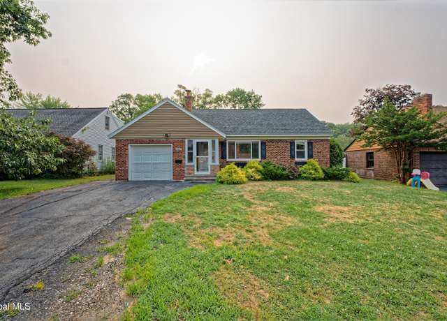 Property at 1250 Sumner Ave, Schenectady, NY 12309, 3 beds, 2.5 baths