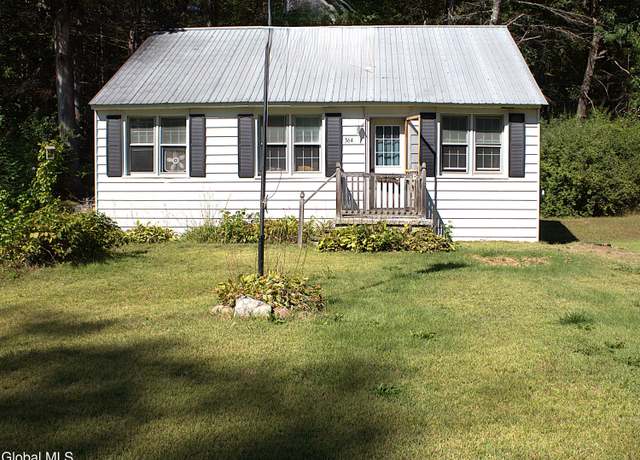 Property at 364 Steele Ave Ext, Gloversville, NY 12078, 3 beds, 1.5 baths