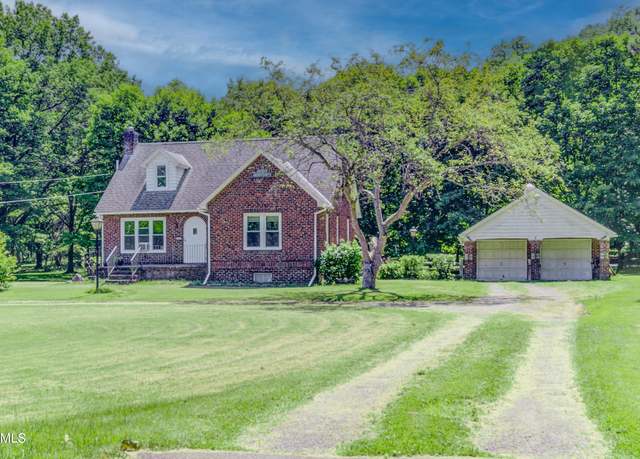 Property at 58 State Farm Rd, Voorheesville, NY 12186, 4 beds, 1 bath