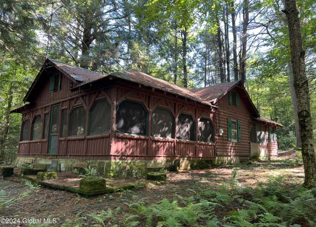 Property at 2068 South Shore Rd, Galway, NY 12074, 3 beds