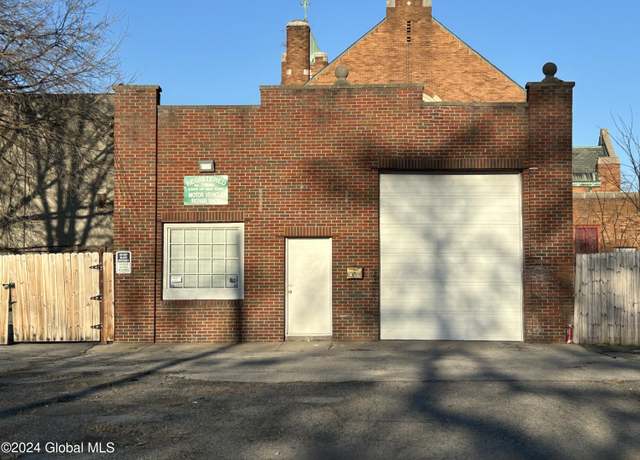 Property at 1137 Cutler St, Schenectady, NY 12303, 1 bed, 1 bath