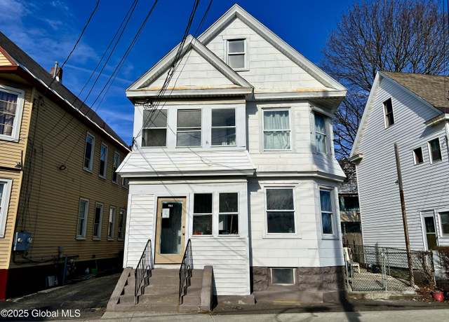 Property at 139 Duane Ave, Schenectady, NY 12307, 5 beds, 2 baths