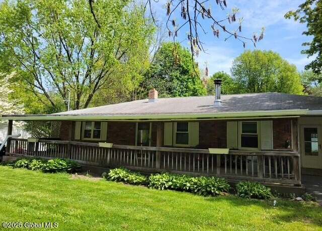 Property at 366 Grange Rd, Troy, NY 12180, 3 beds, 1 bath